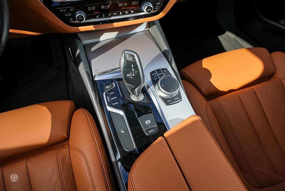 BMW 525, 2.0 l., Седан