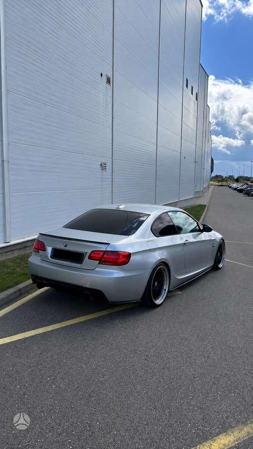 BMW 320, kupė (coupe)