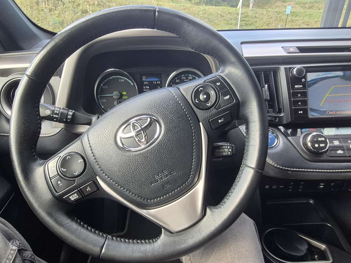 Toyota RAV4 - 12