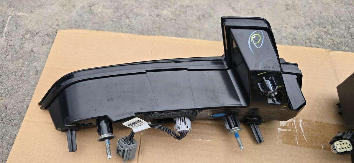 Ford Mustang Mach-E lamps