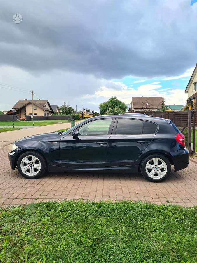 BMW 118, 2.0 l., hatchback