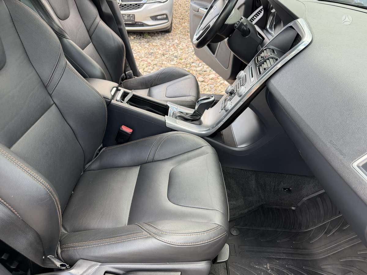 Volvo XC60 - 6