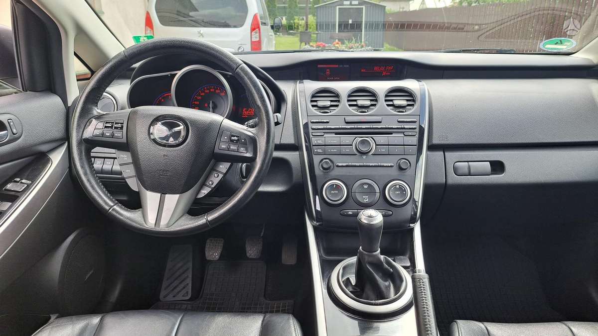 Mazda CX-7, 2.2 l., off-road / crossover