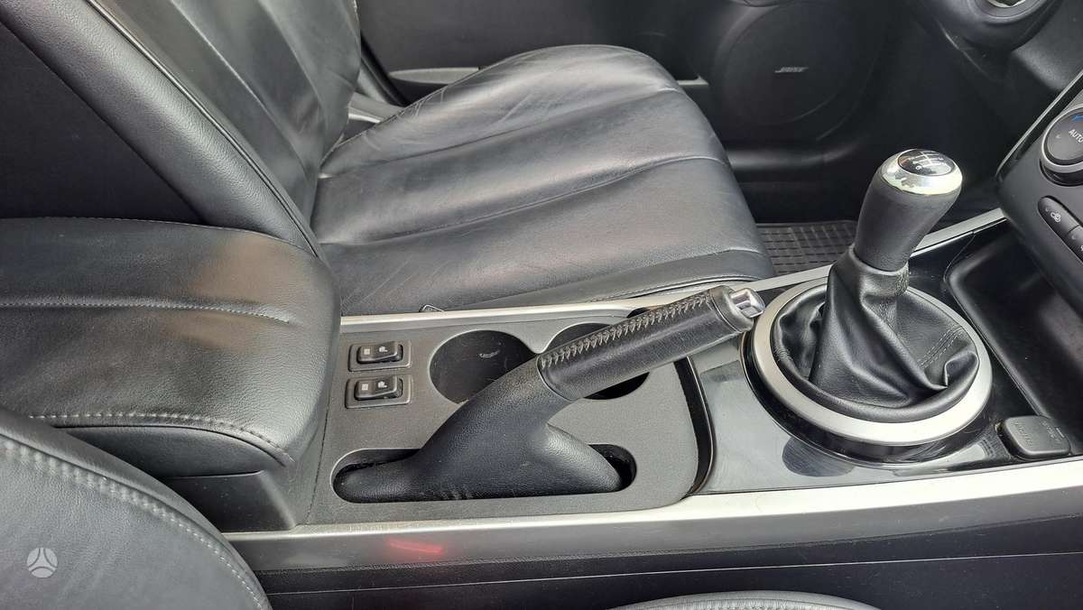 Mazda CX-7, 2.2 l., off-road / crossover