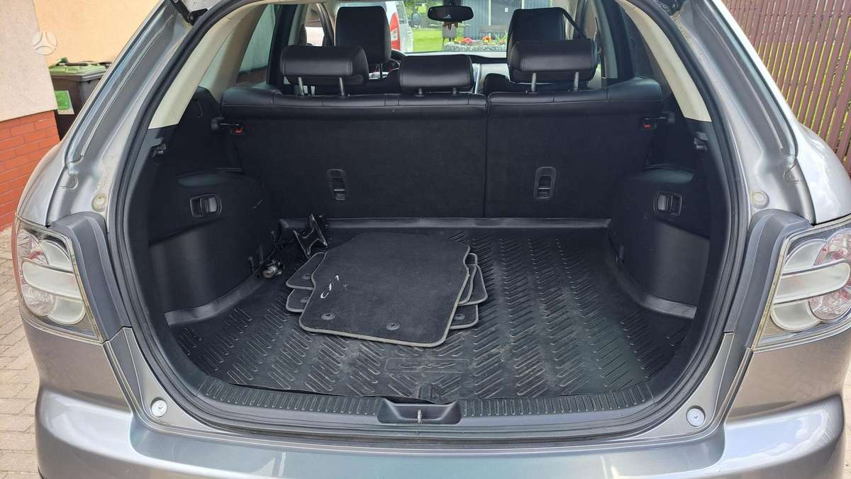 Mazda CX-7, 2.2 l., off-road / crossover