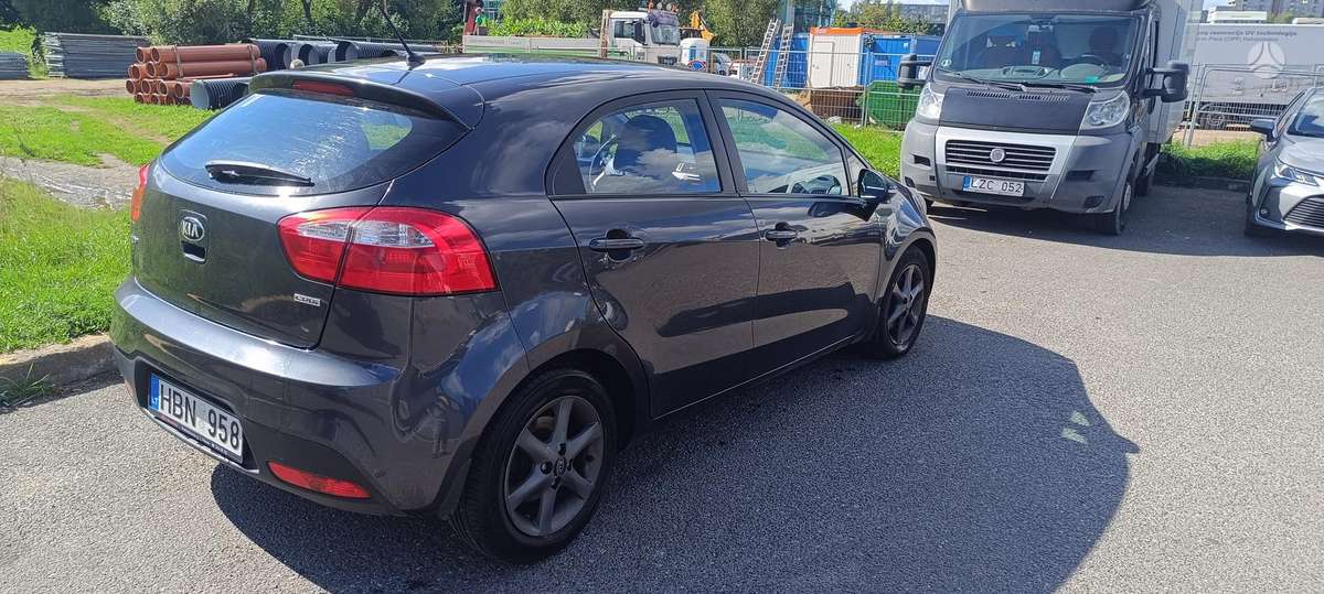 Kia Rio, 1.4 l., hatchback