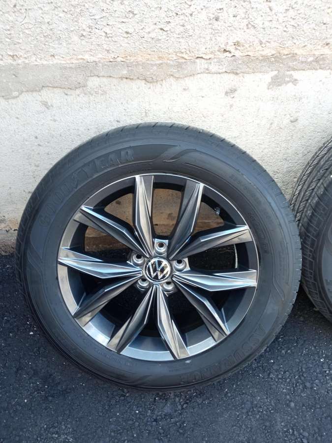 Volkswagen Tiguan Allspace bumpers