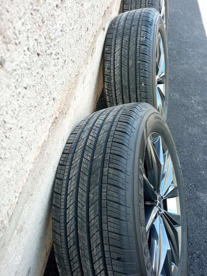 Volkswagen Tiguan Allspace bumpers