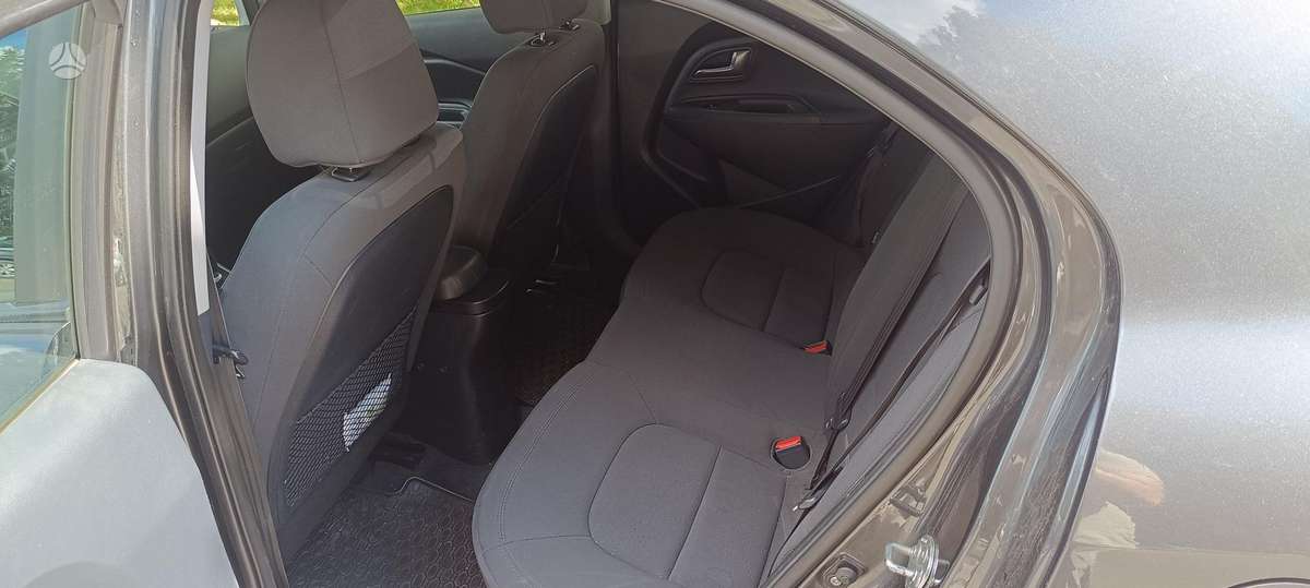Kia Rio, 1.4 l., hatchback