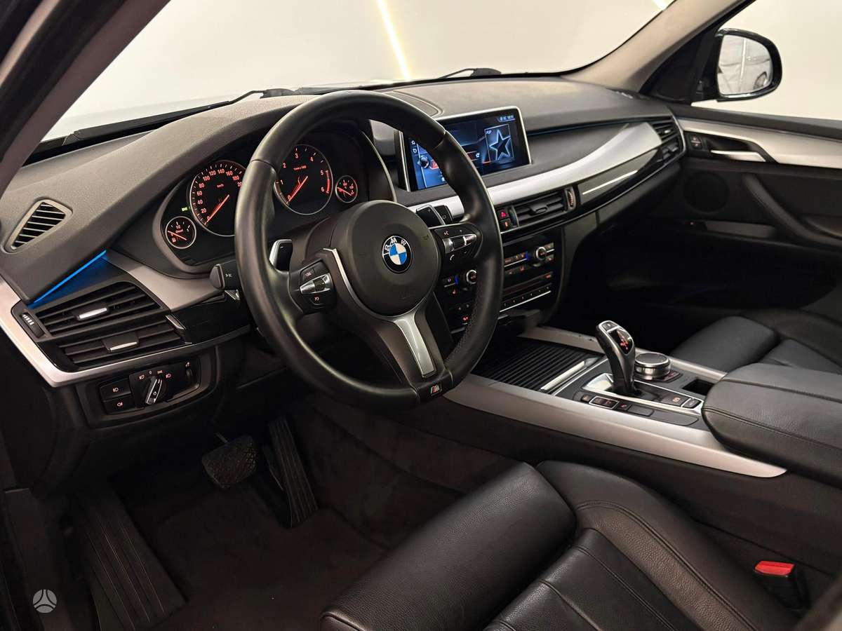 BMW X5, 2.0 l., off-road / crossover
