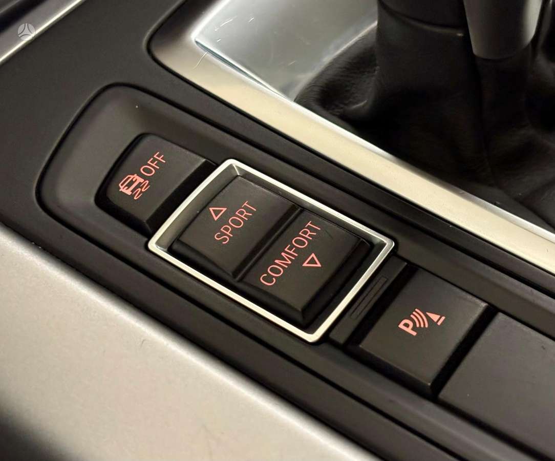 BMW X5, 2.0 l., off-road / crossover
