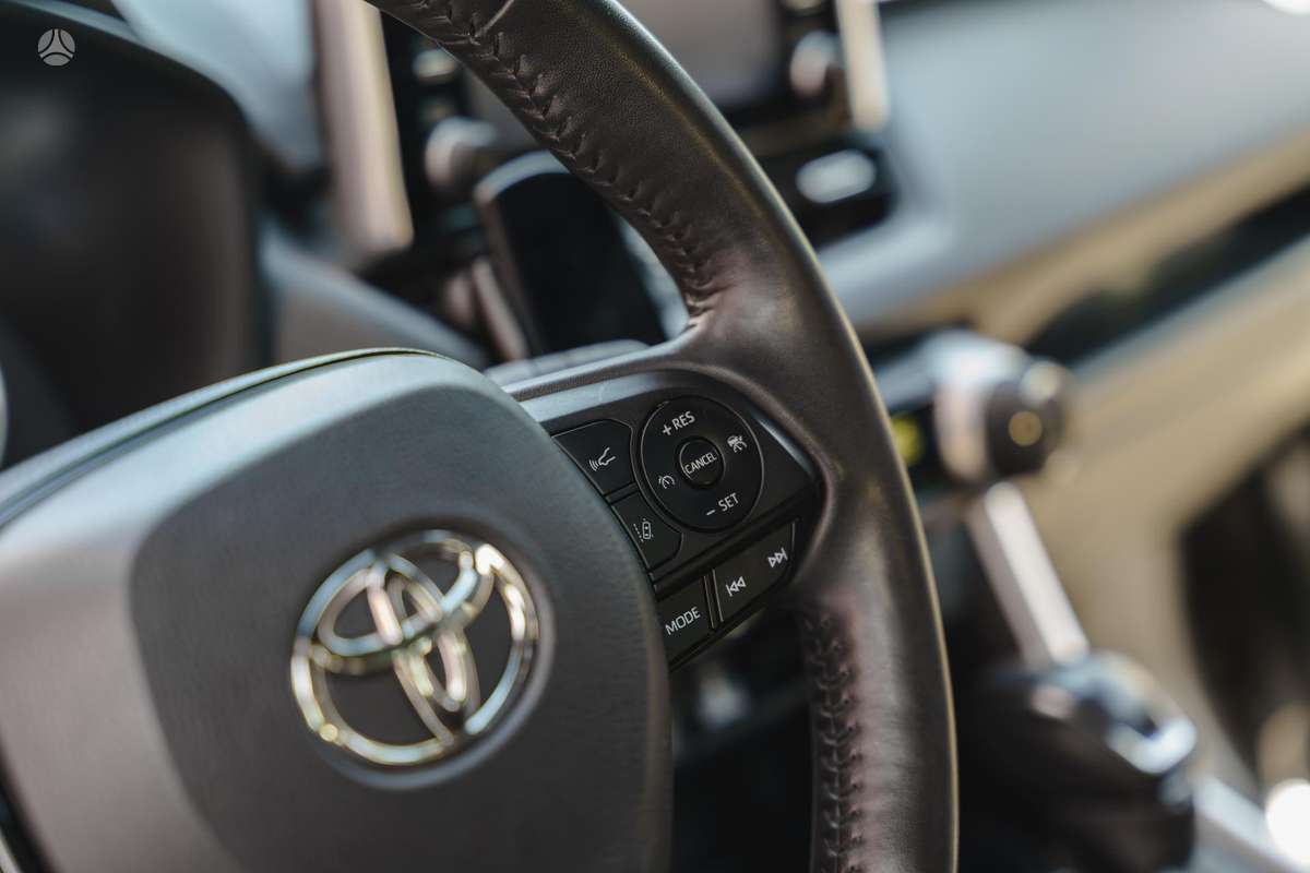 Toyota RAV4 - 11