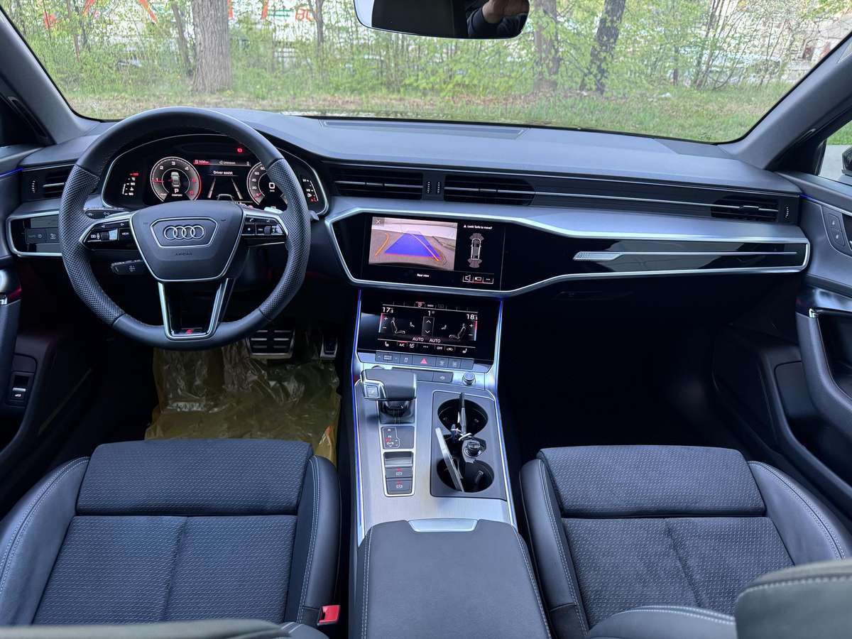 Audi A6, 2.0 l., Седан