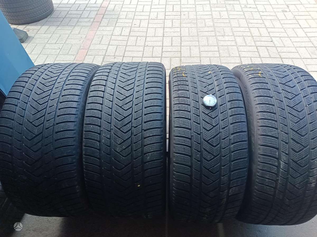 Pirelli, žieminės 285/40 R22