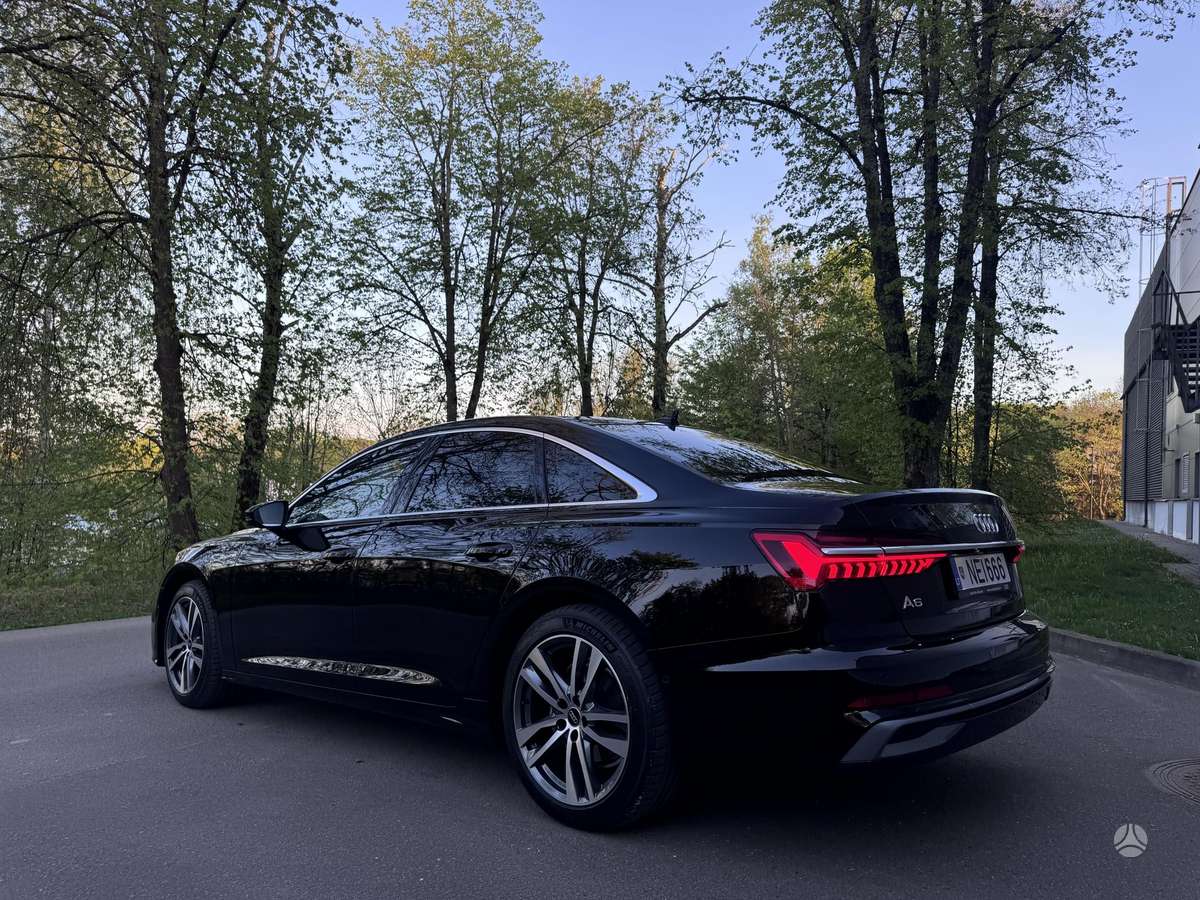 Audi A6, 2.0 l., Седан