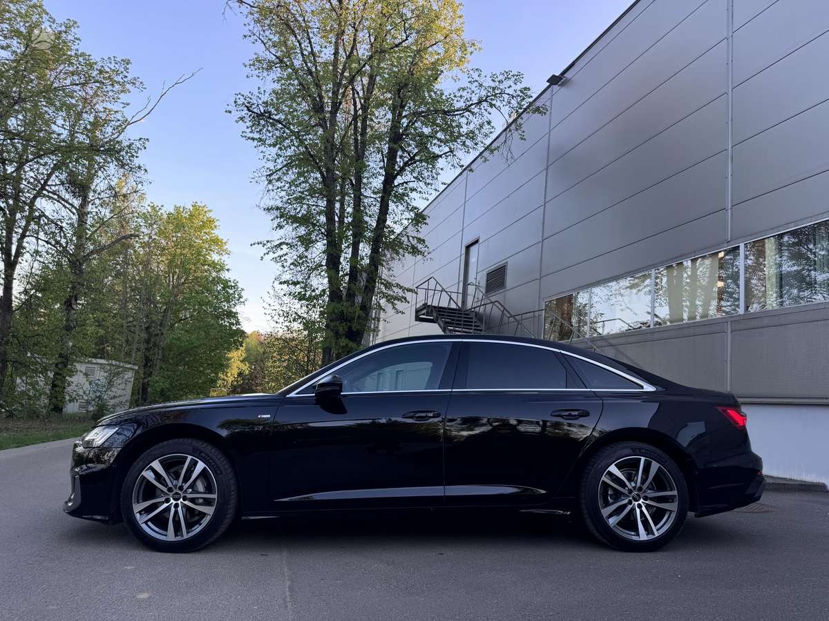 Audi A6, 2.0 l., Седан