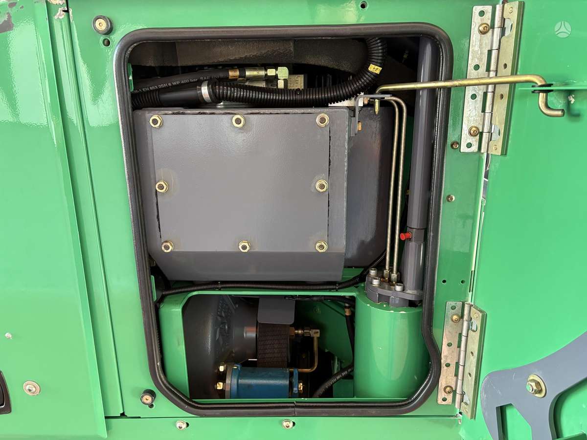 Wirtgen W35, paving machinery