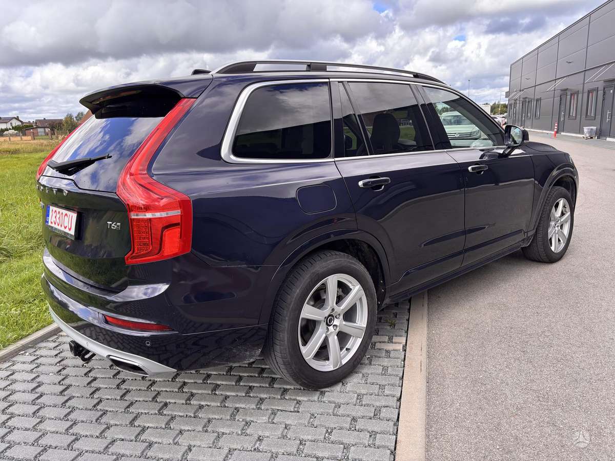 Volvo XC90, 2.0 l., off-road / crossover