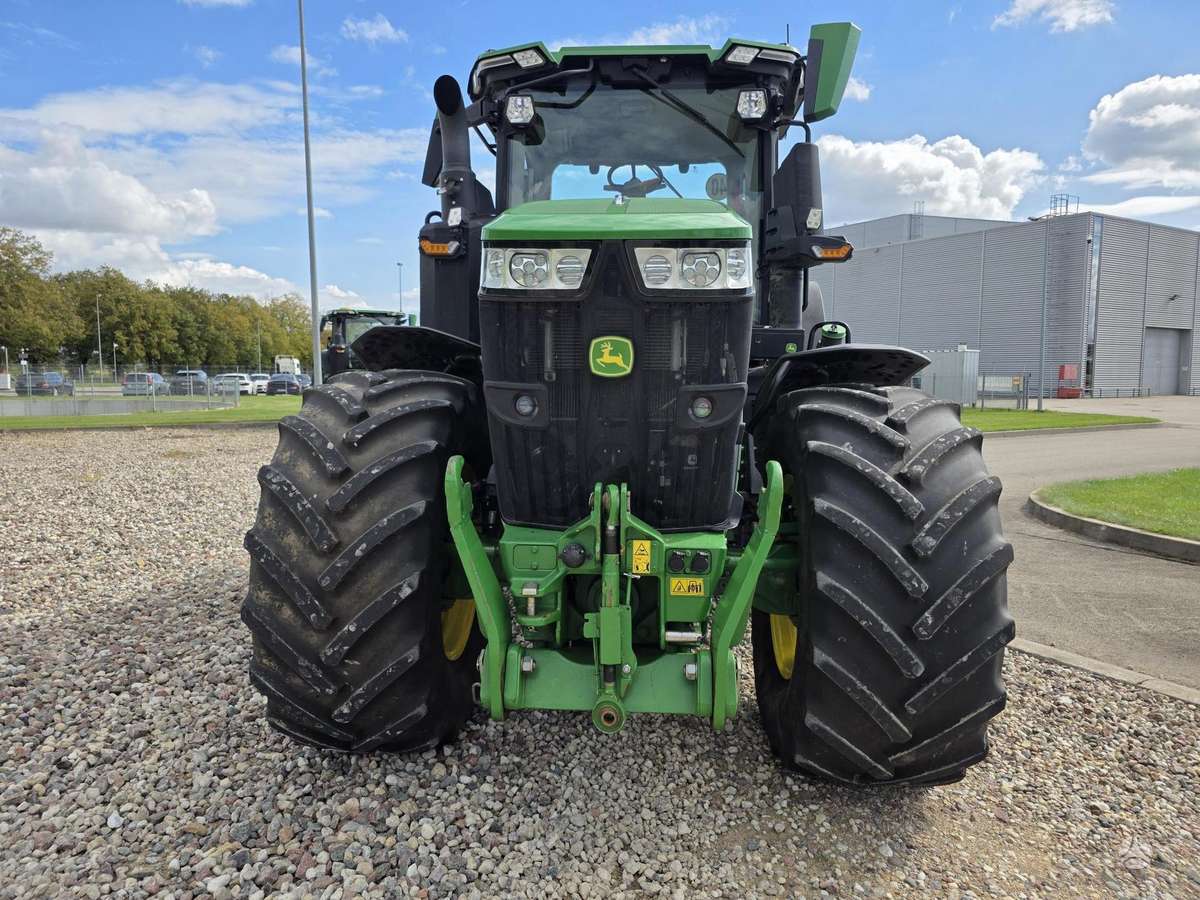 John Deere 7R290, traktoriai