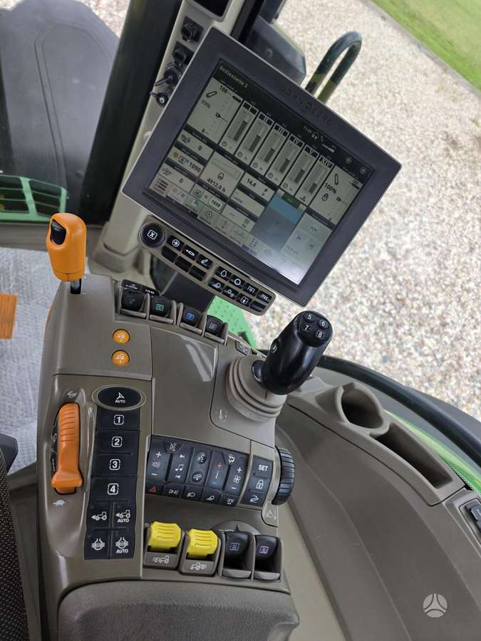 John Deere 7R290, traktoriai