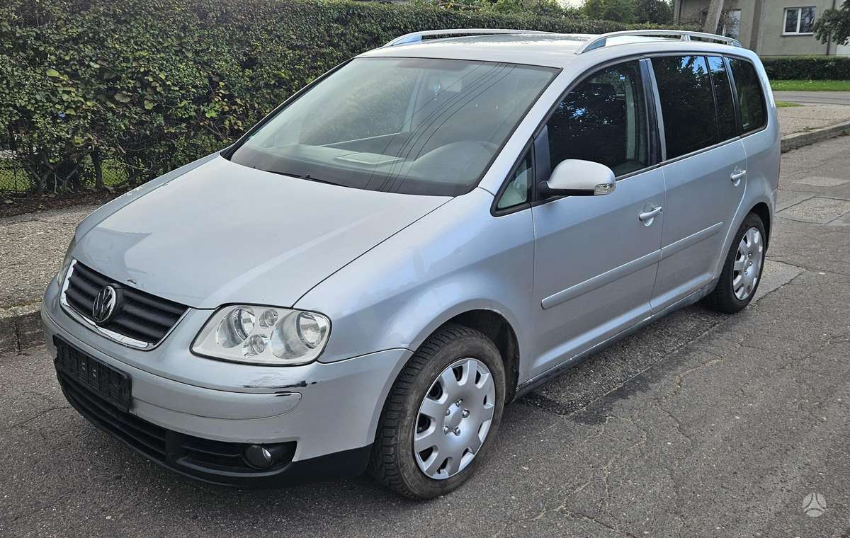 Volkswagen Touran - 2