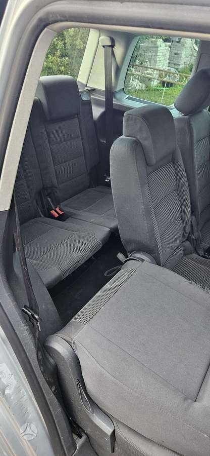 Volkswagen Touran - 7