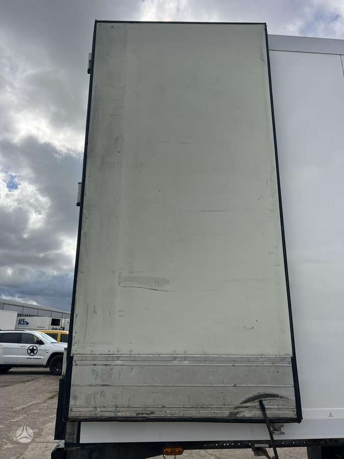 Schmitz SKO 24L FP45, refrigerated