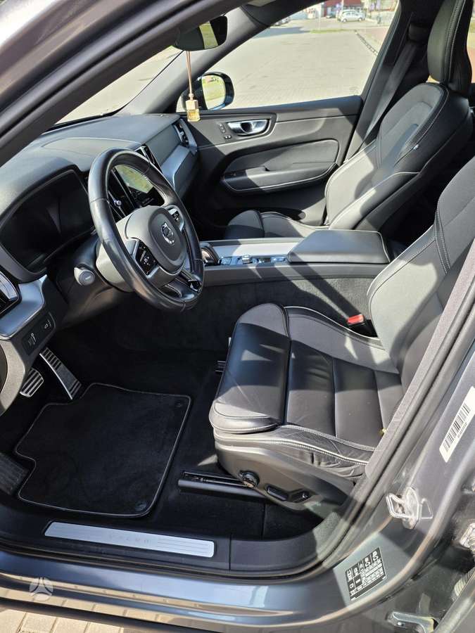 Volvo XC60 - 11