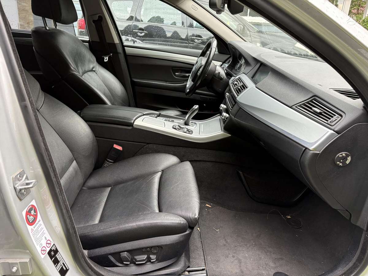 BMW 520, 2.0 l., Седан