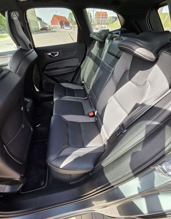 Volvo XC60 - 12