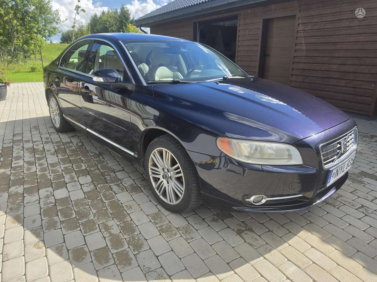 Volvo S80, 2.4 l., Седан