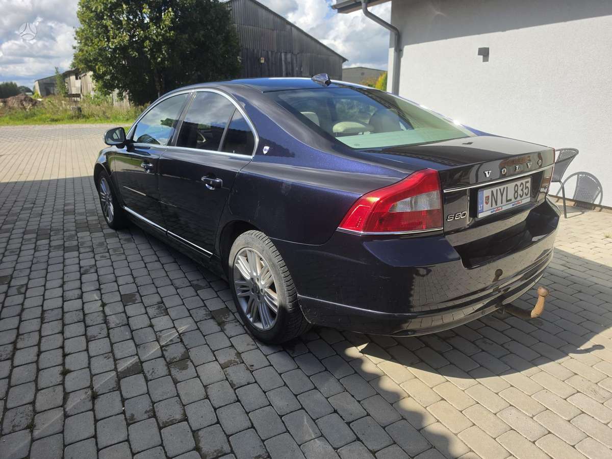 Volvo S80, 2.4 l., Седан