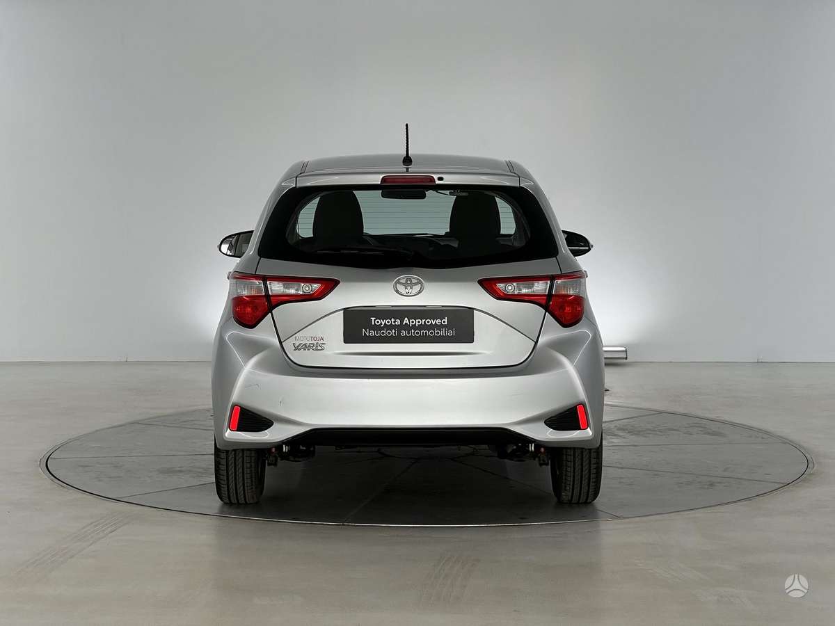 Toyota Yaris - 4
