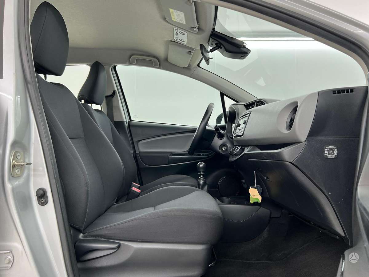 Toyota Yaris - 6