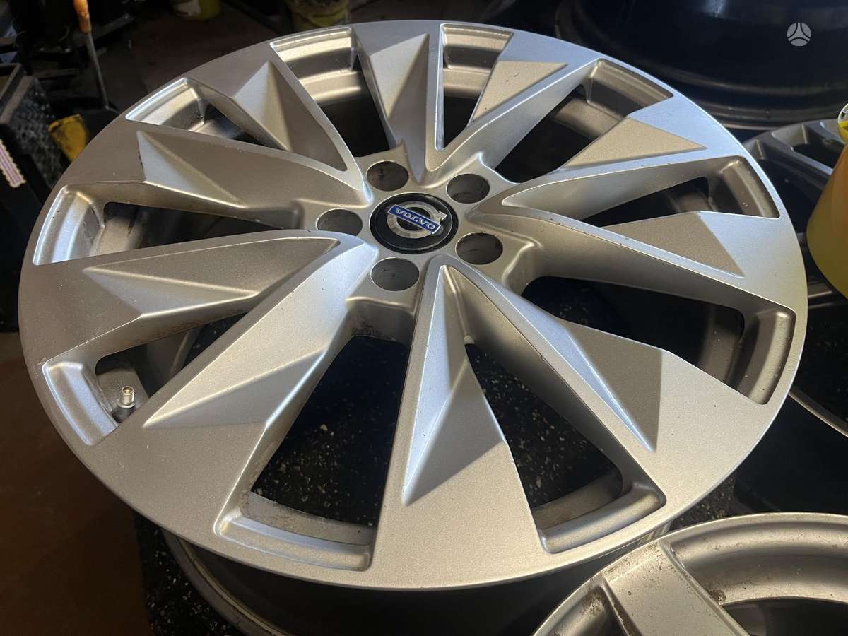 Volvo, light alloy, R19