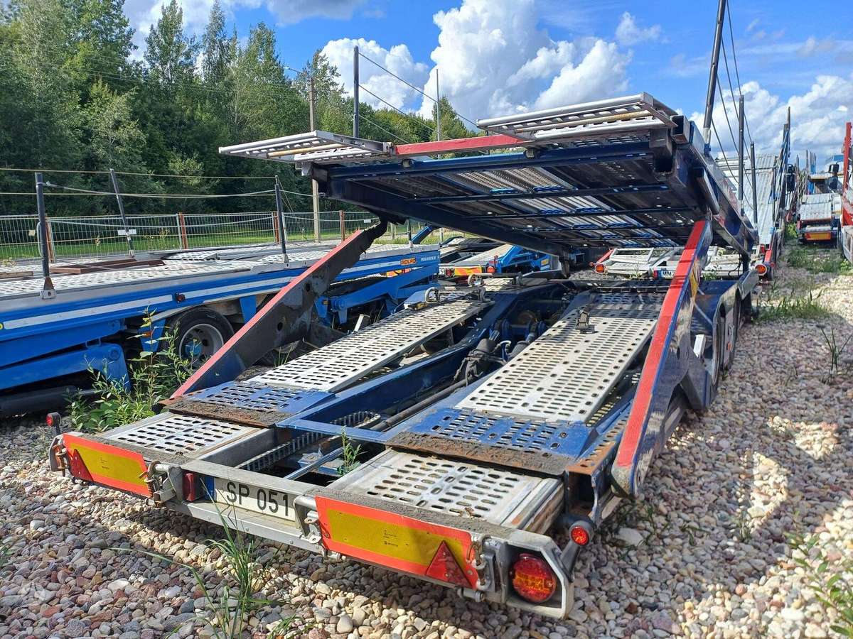 -Kita- Silver, auto transporter