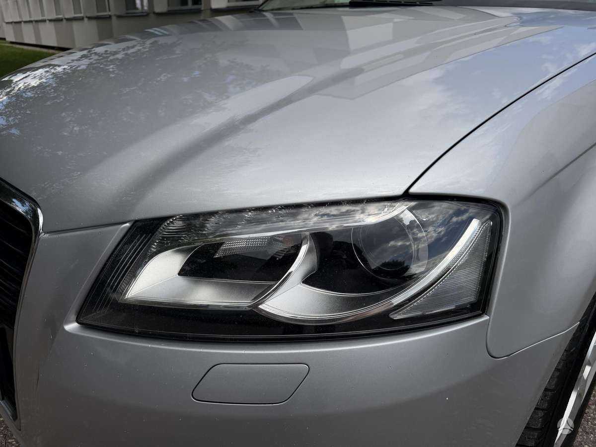 Audi A3, 1.6 l., hatchback
