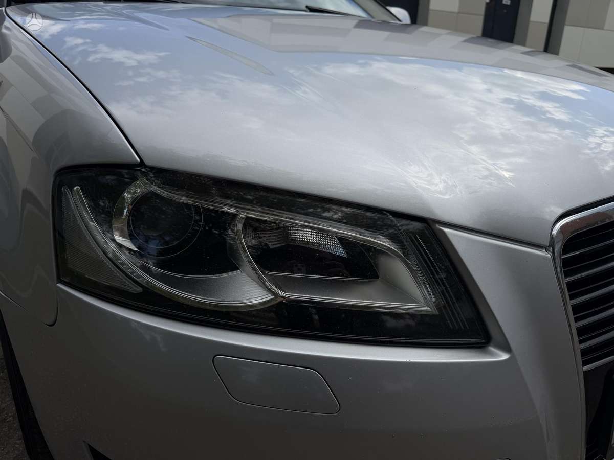 Audi A3, 1.6 l., hatchback