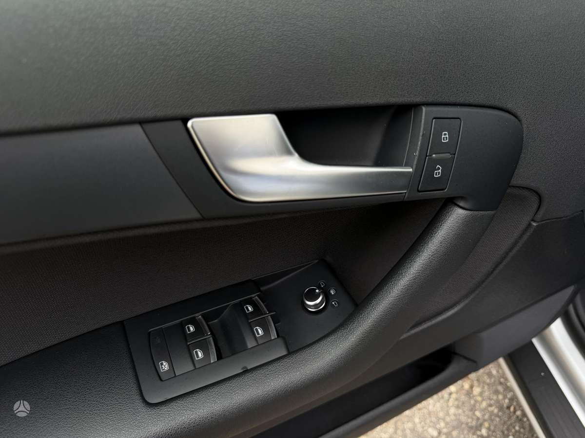 Audi A3, 1.6 l., hatchback