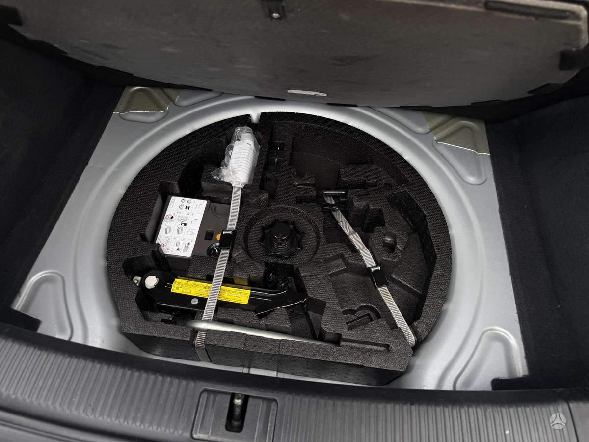 Audi A3, 1.6 l., hatchback