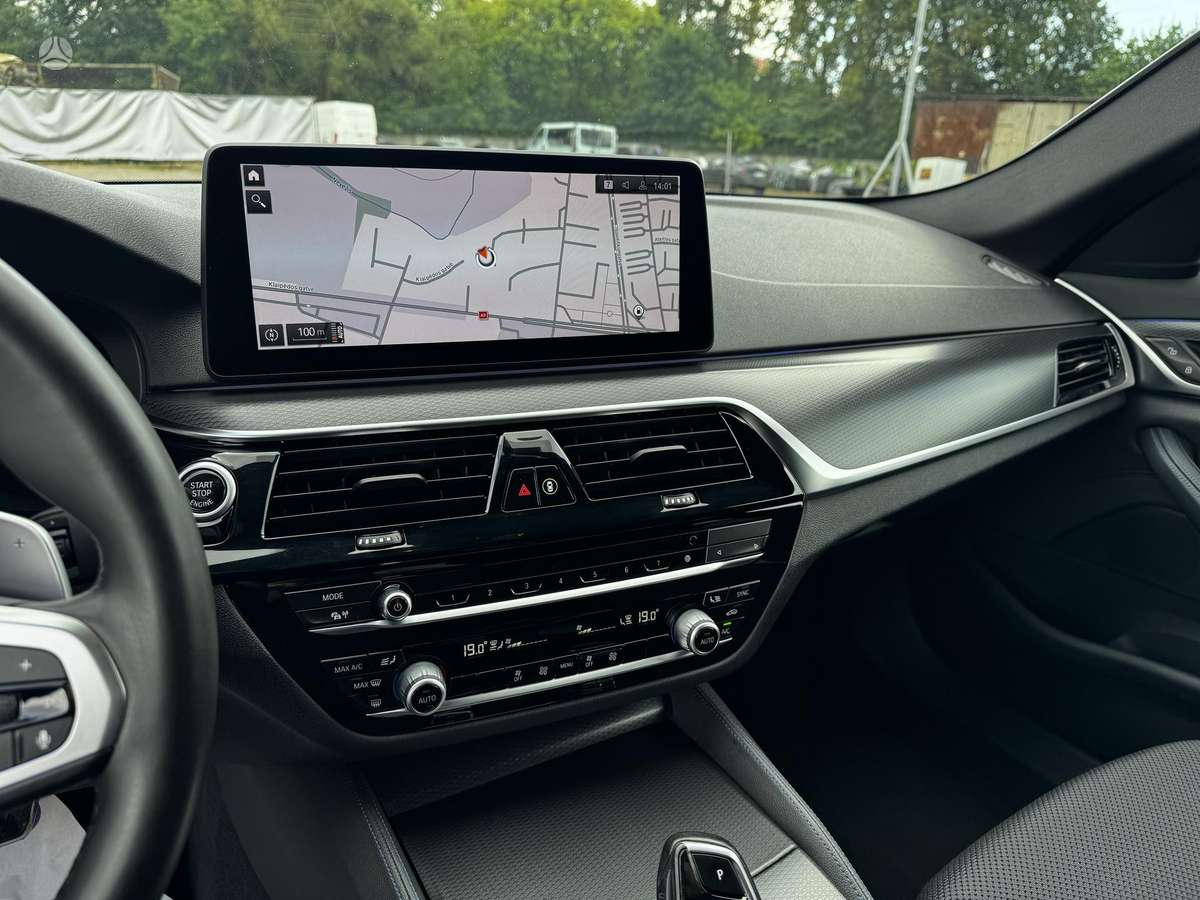 BMW 520, 2.0 l., wagon
