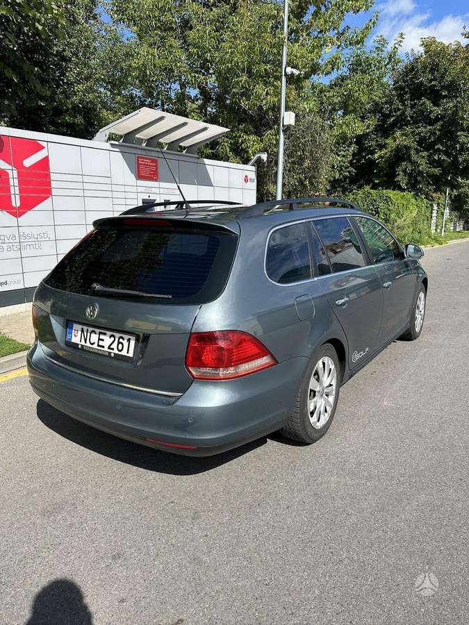 Volkswagen Golf - 3