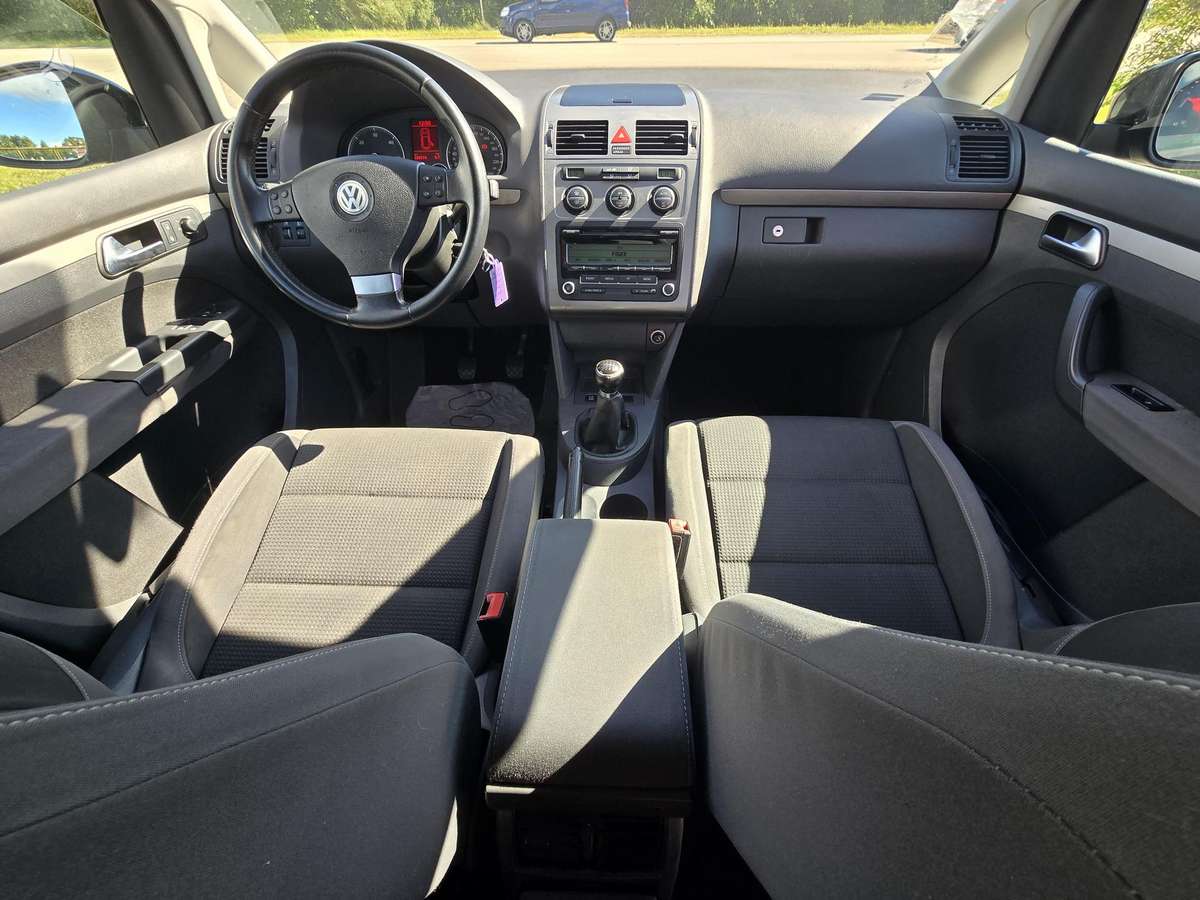 Volkswagen Touran - 7