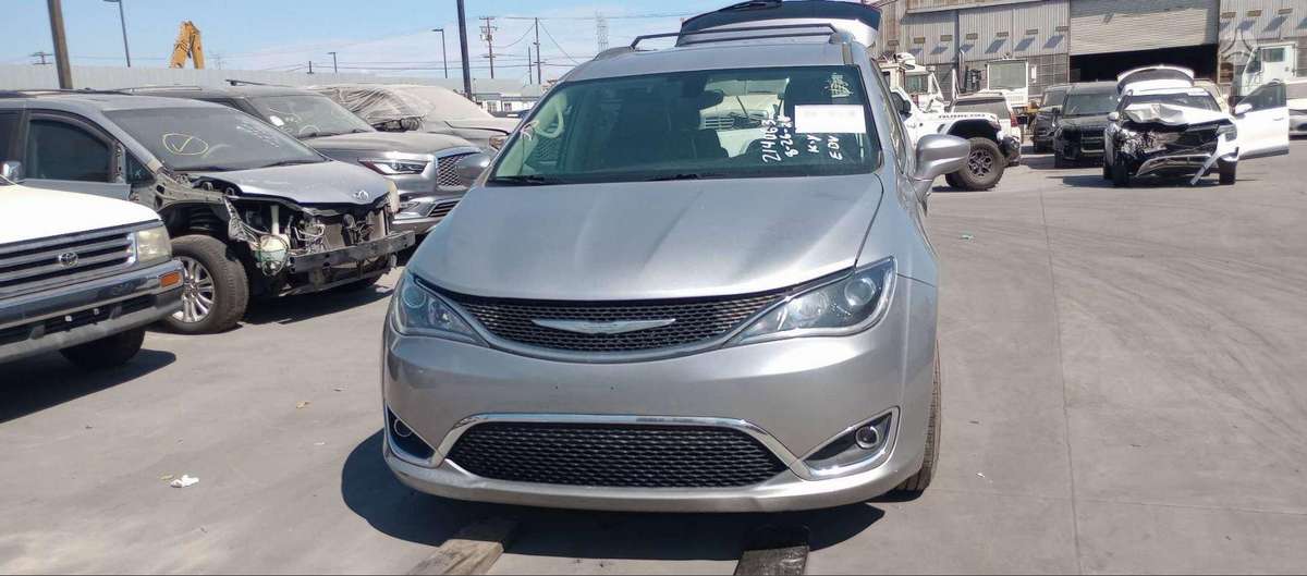 Chrysler Pacifica, 3.6 l., Минивэн