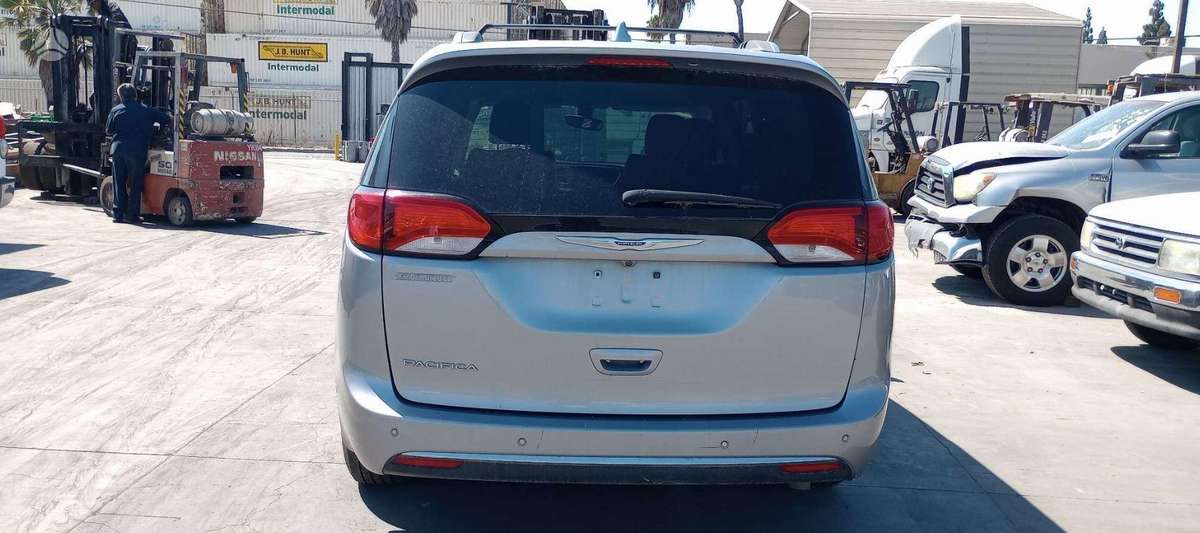 Chrysler Pacifica, 3.6 l., Минивэн