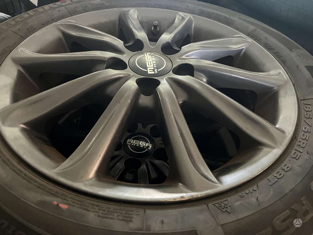 Toyota, lengvojo lydinio, R15