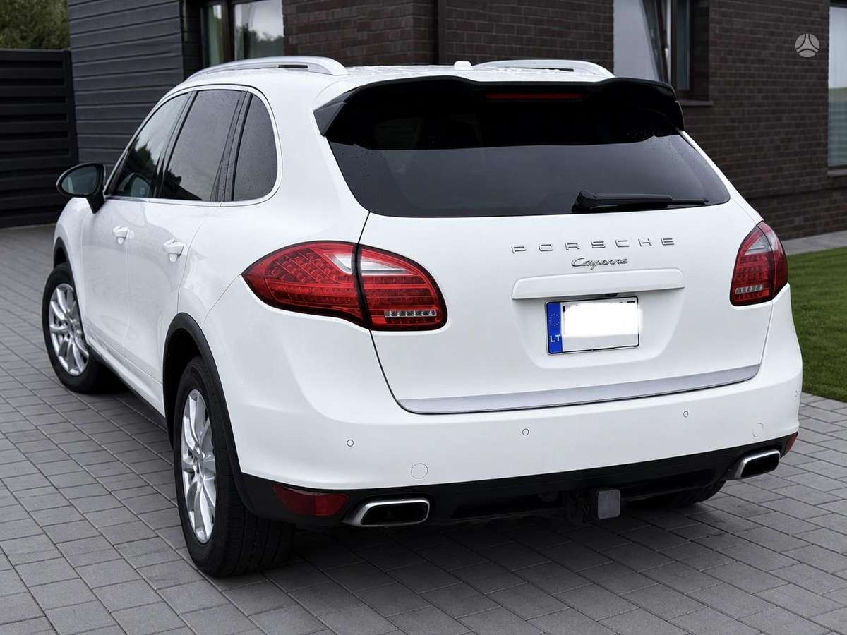 Porsche Cayenne - 5