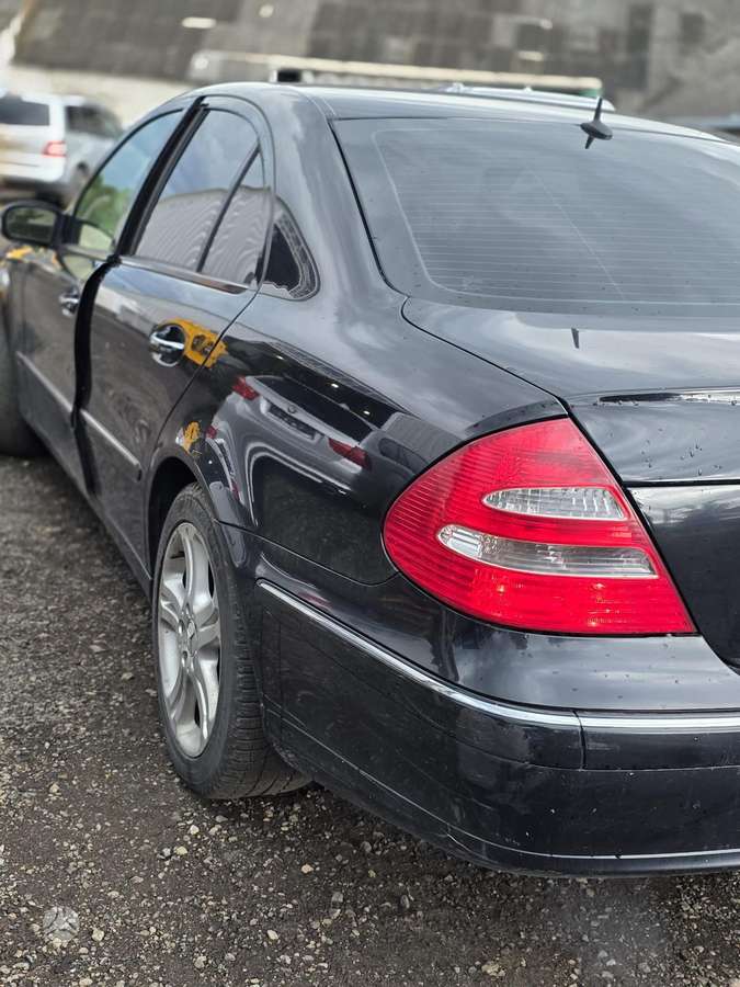 Mercedes-Benz E klasė dalimis