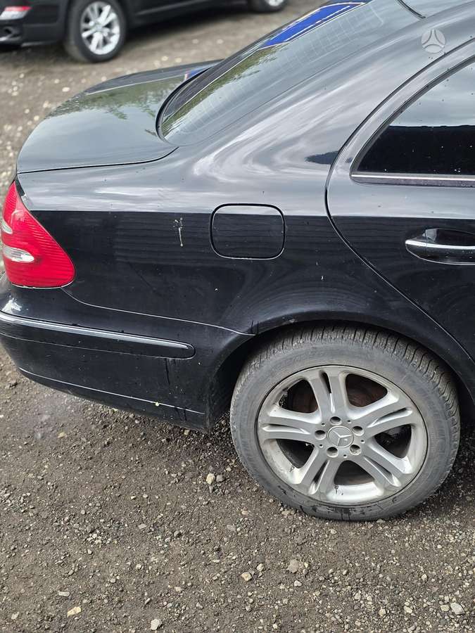 Mercedes-Benz E klasė dalimis