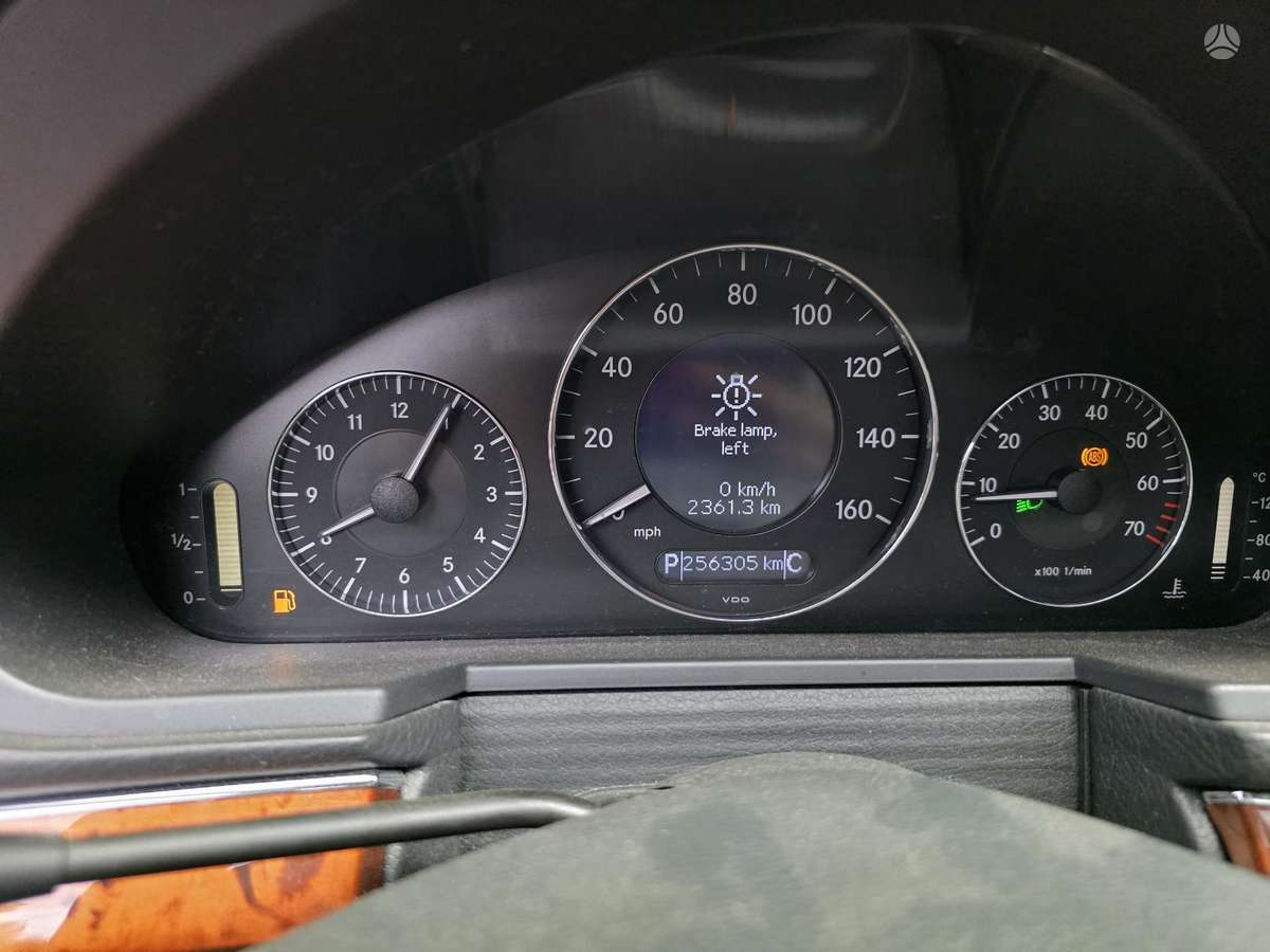 Mercedes-Benz E klasė по частям